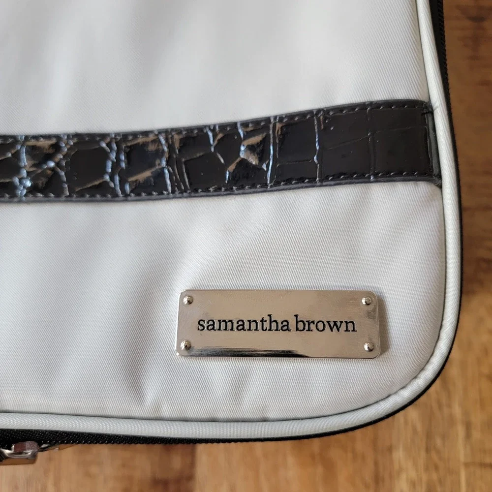 Samantha Brown Gray Nylon Hanging Cosmetic Travel Toiletry Case Organizer Bag‎